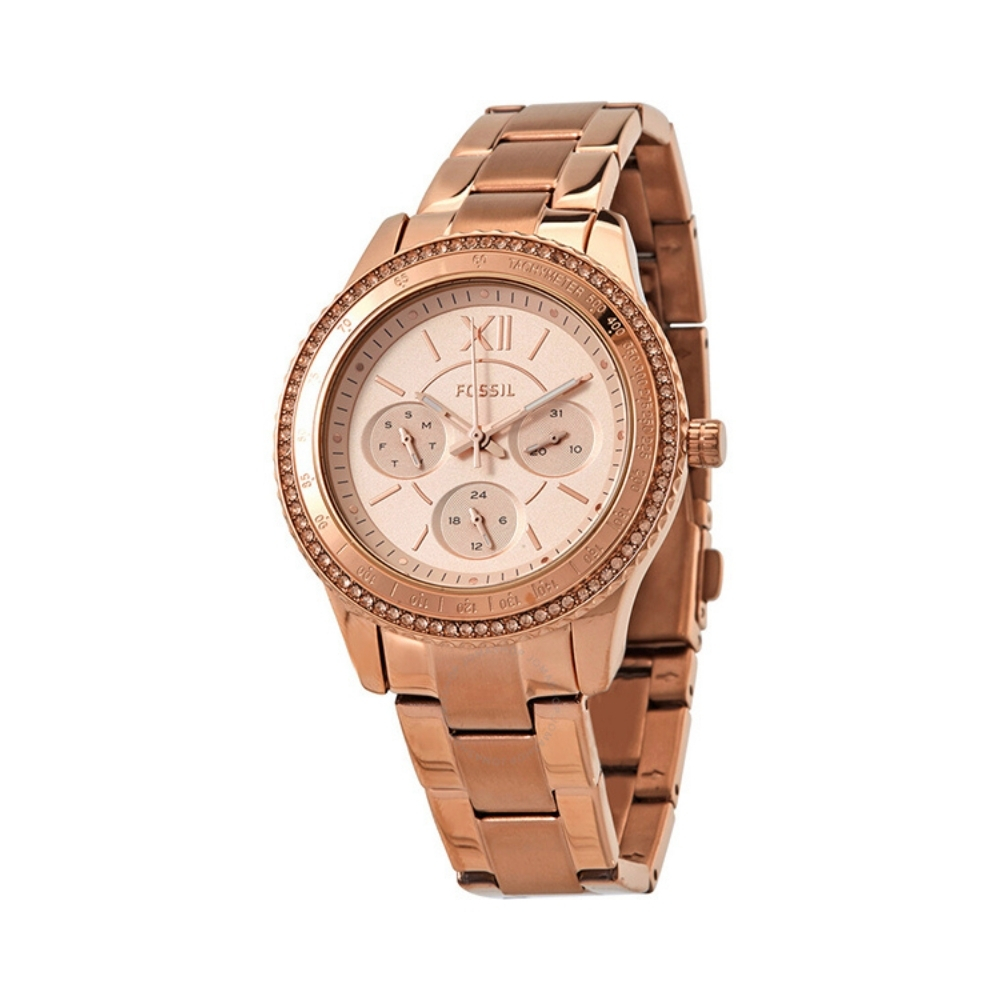 Fossil ženski multifunction rose gold sat sa cirkonima na koroni i narukvicom od nerđajućeg čelika.