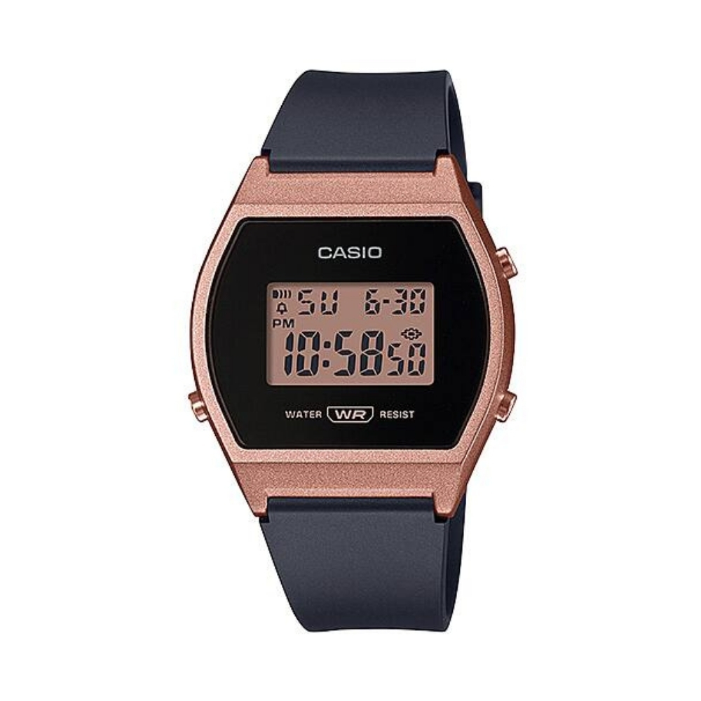 Casio LW-204-1A je praktičan i funkcionalan digitalni sat koji je idealan za ljude koji traže pouzdanost i jednostavnost u svakodnevnom životu. Ovaj model je deo Casio kolekcije i poznat je po svojoj dugotrajnjoj izdržljivosti